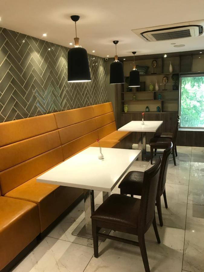דלהי Hotel Southern מראה חיצוני תמונה