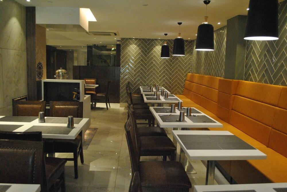 דלהי Hotel Southern מראה חיצוני תמונה