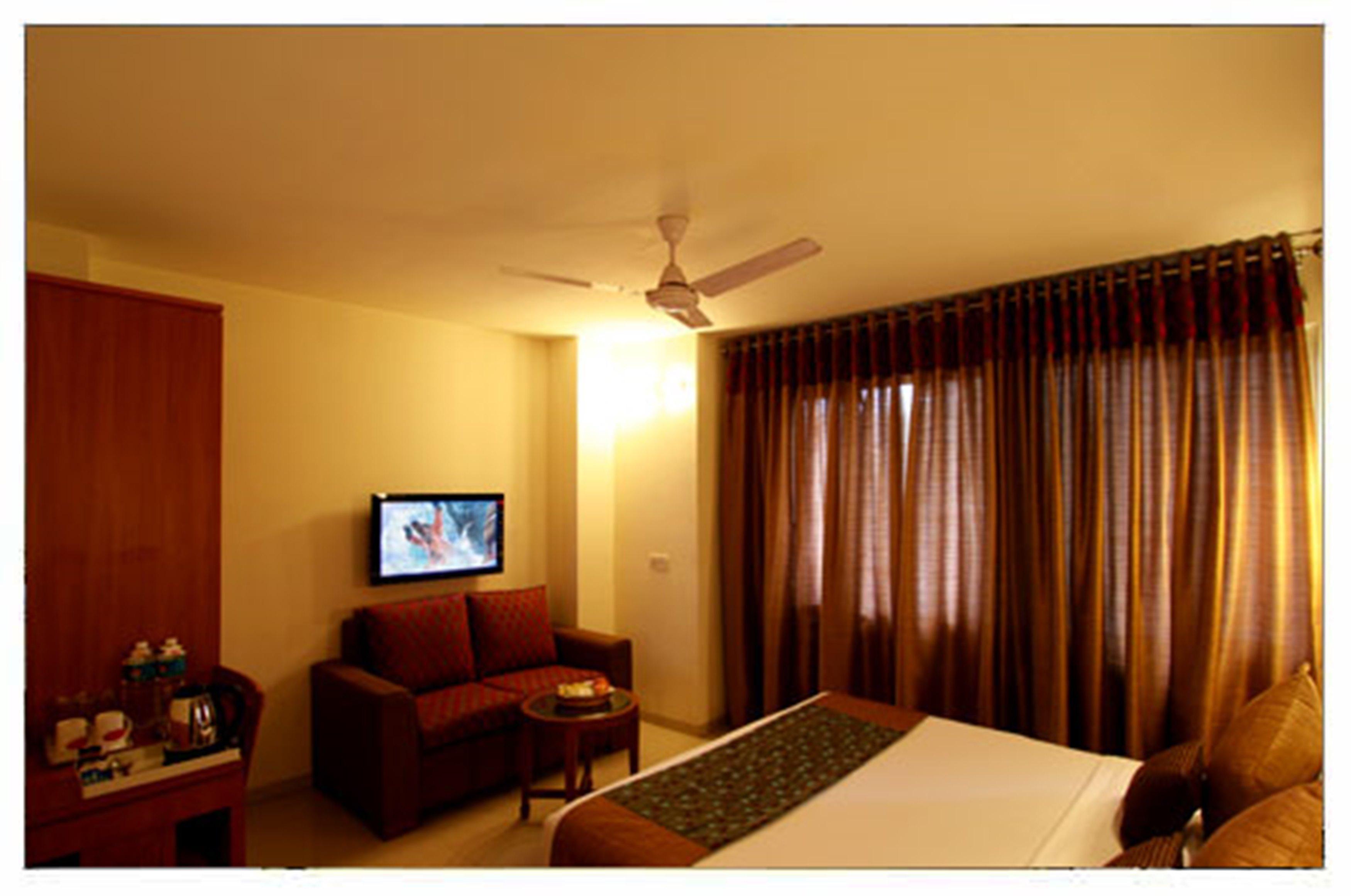 דלהי Hotel Southern מראה חיצוני תמונה