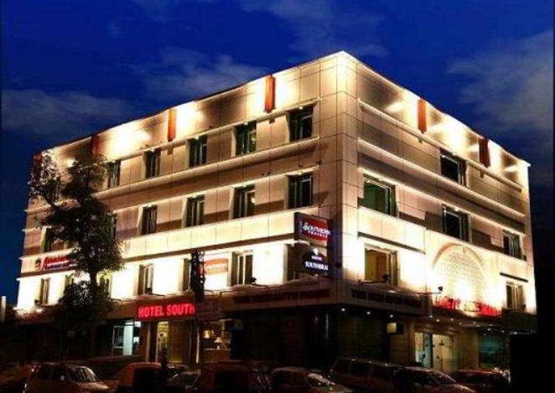 דלהי Hotel Southern מראה חיצוני תמונה