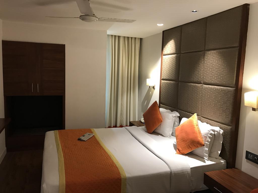 דלהי Hotel Southern מראה חיצוני תמונה