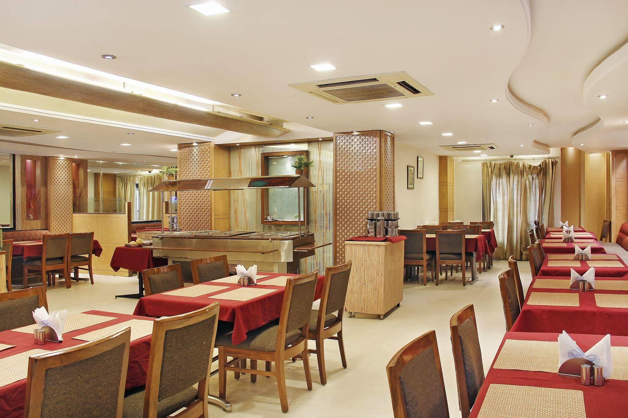 דלהי Hotel Southern מראה חיצוני תמונה