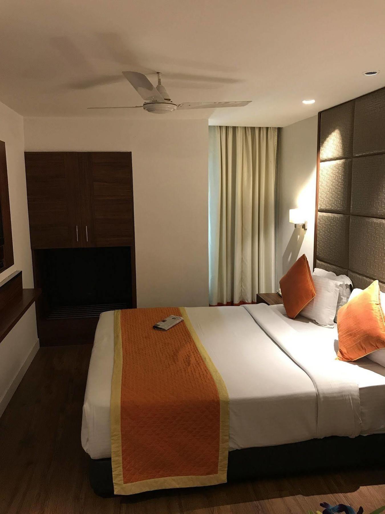 דלהי Hotel Southern מראה חיצוני תמונה